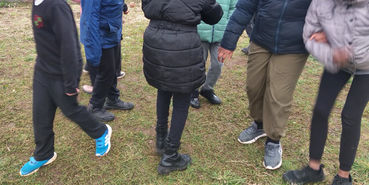 silverhaar1's tweet photo. @woodside_school this week the Gardening Group were planting their gathered wild flowers seeds, pruning the apple trees and turning the compost 😅 what a lot of hard graft! Thank you for being so willing to learn about and care for your outdoor areas #naturecare @UK_Treescapes https://t.co/NDakAcIewM