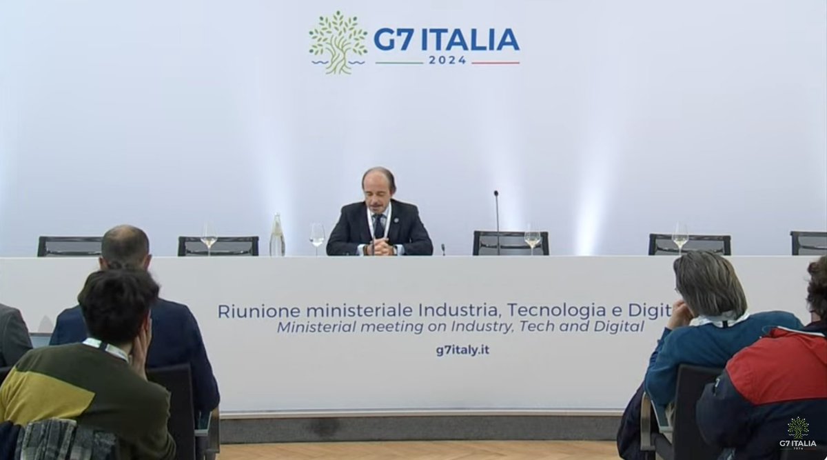 giuliapompili's tweet image. Riunione ministeriale del G7 su Industria, Innovazione e Tecnologia, la prima vera e in presenza sotto presidenza italiana. Punti chiave della conferenza stampa finale. L'ho guardata io così non dovete farlo voi.  

Thread 🍿