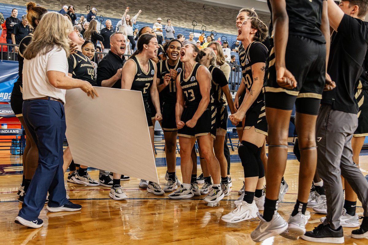 AUTrojansWBB's tweet photo. 𝐓𝐫𝐨𝐣𝐚𝐧𝐬 𝐖𝐢𝐧! 𝐌𝐨𝐯𝐢𝐧𝐠 𝐨𝐧!

#GoTrojans | #TrojanArmy https://t.co/THhl6I6OxW