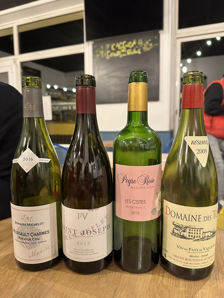 Une bien chouette soirée dans ce bien chouette bar caviste, j’ai nommé les enfants du Rhône à Condrieu 😍