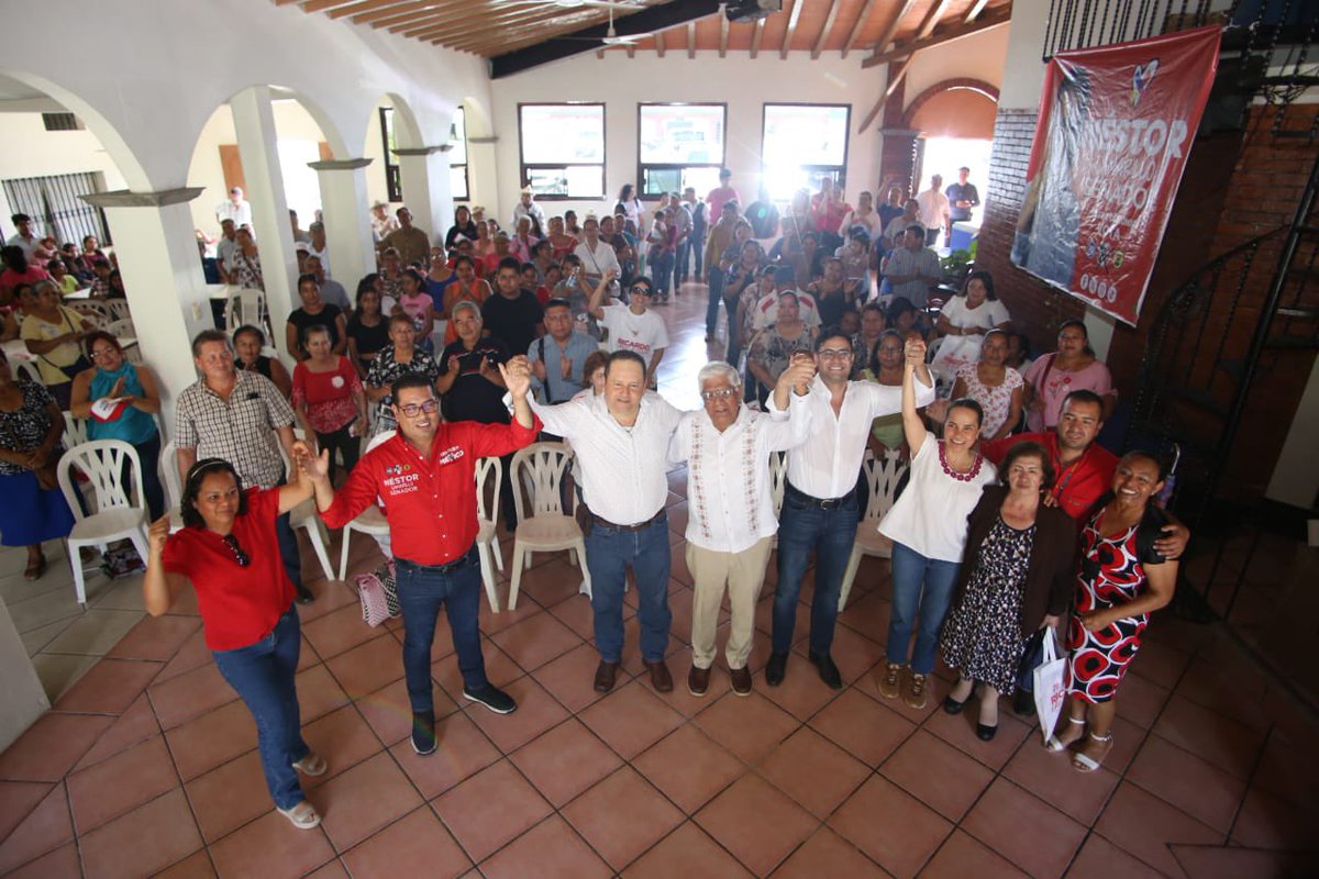 En #FranciscoZMena estuve con gente trabajadora que quiere un verdadero cambio.
Los priistas sabemos dar resultados y sé que de la mano del próximo diputado federal <a href="/RickCruzYCelis/">Ricardo Cruz y Celis</a> lograremos construir un estado seguro para la ciudadanía. 

#VotaPRI