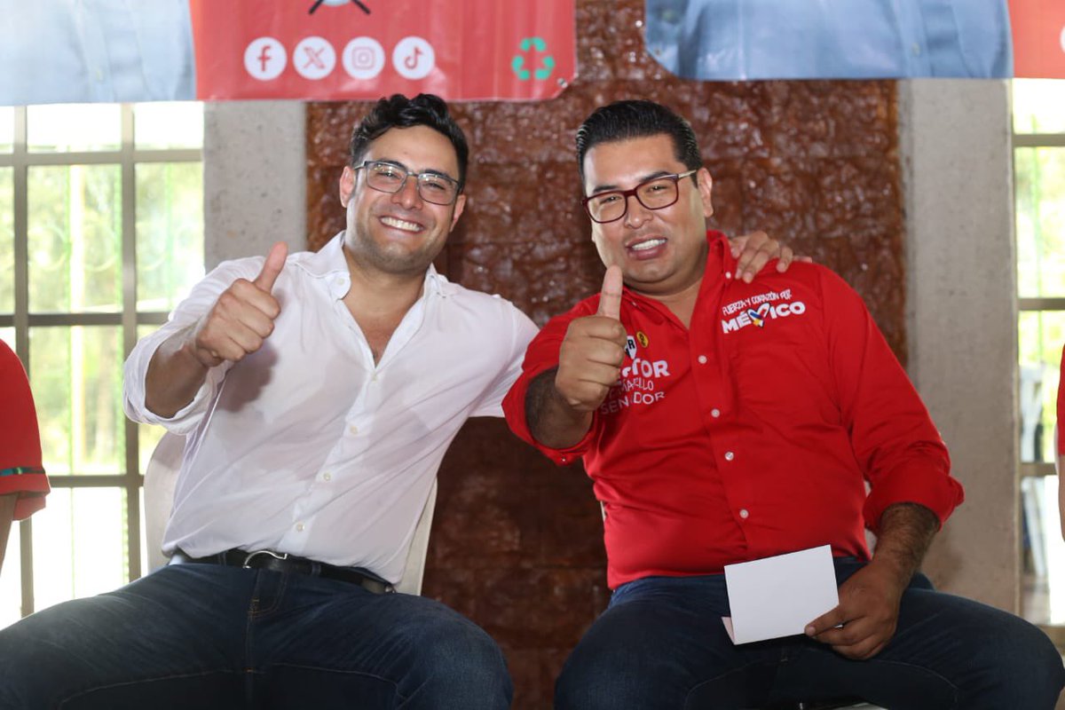 NestorCamarillo's tweet photo. En #FranciscoZMena estuve con gente trabajadora que quiere un verdadero cambio.
Los priistas sabemos dar resultados y sé que de la mano del próximo diputado federal @RickCruzYCelis lograremos construir un estado seguro para la ciudadanía. 

#VotaPRI https://t.co/crzjHdjibb