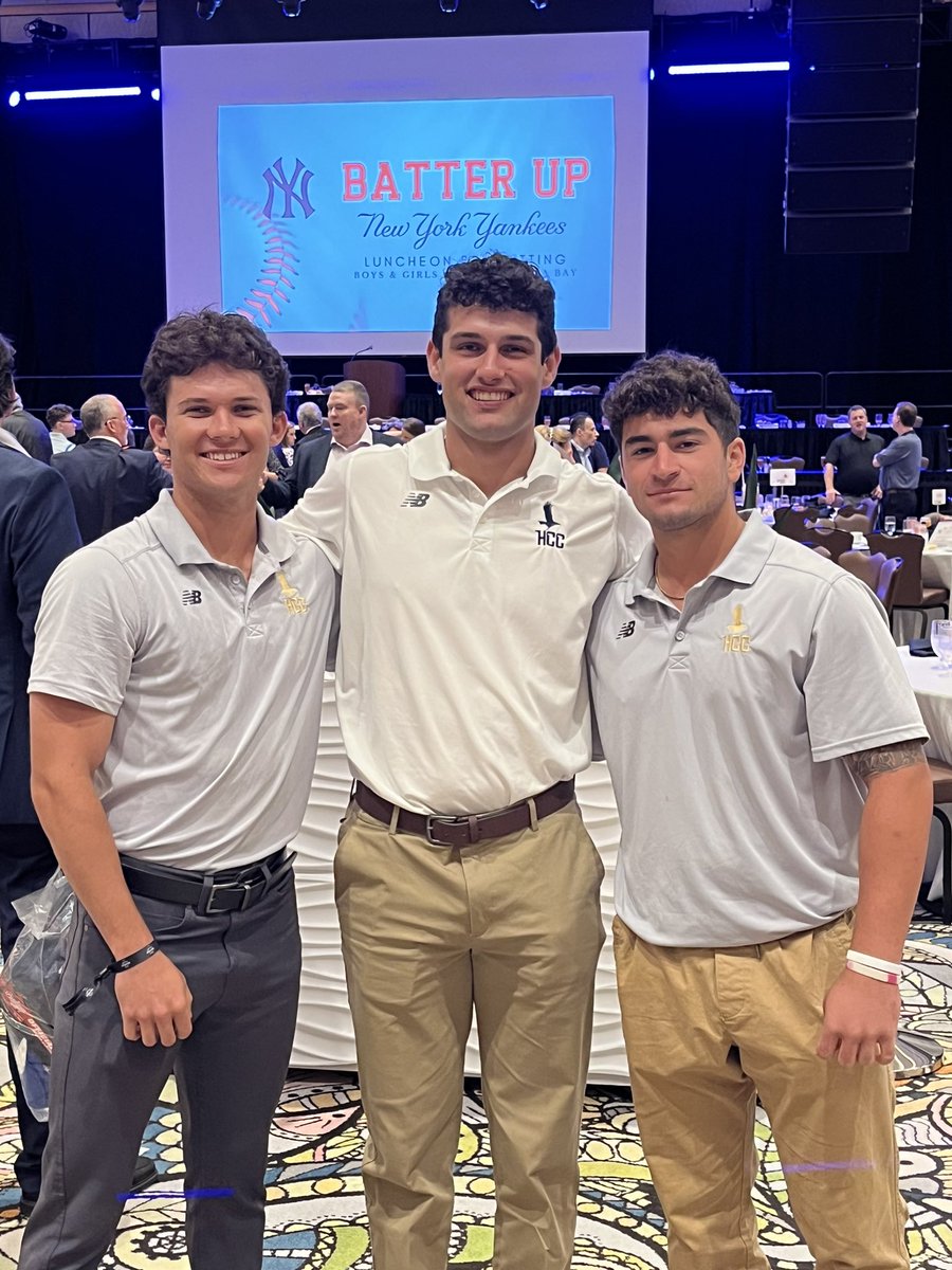 hcfl_baseball's tweet photo. The Hawks were well-represented today at the Annual New York Yankees Luncheon! Great experience for these guys. 

#jucoroute #FLJuco #Region8 #Bandits https://t.co/lMHTicEQlj
