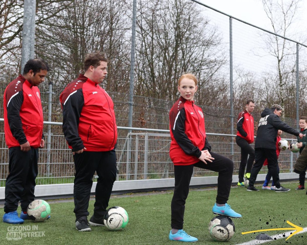 Only Friends Limburg tweet media