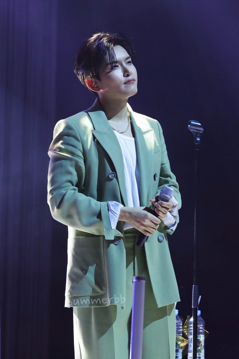 Summer_515's tweet photo. 240315 콘서트

#려욱 #ryeowook
#RYEOWOOKInTheGreenDay1 https://t.co/wWPzlc8y3S