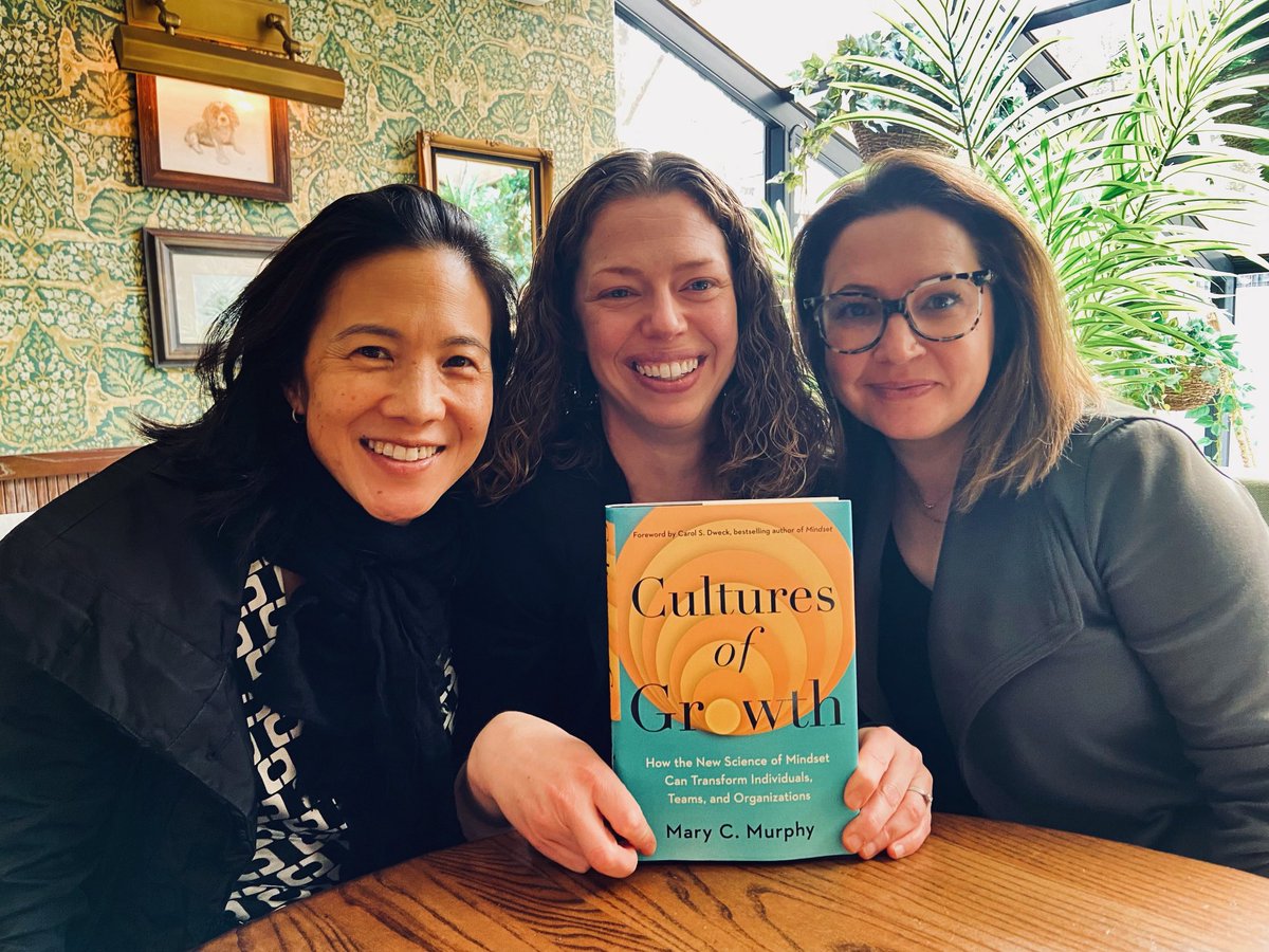My wonderful friend and collaborator Prof. Mary Murphy (⁦@mcmpsych⁩) just published CULTURES OF GROWTH — a must-read on how leaders/organizations can foster growth over stagnation. We celebrated its release and stellar ⁦@WSJ⁩ review with ⁦@angeladuckw⁩ 🎉📖⭐️