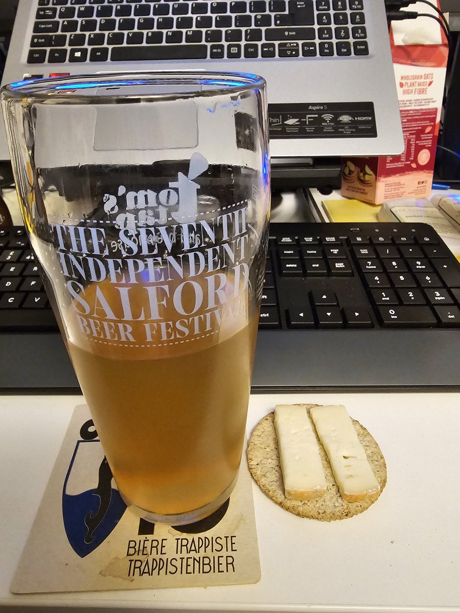 salfordbeerfest's tweet photo. On your marks...... #CheeseNight @tomstapandbrew https://t.co/E2TUyi2PsT
