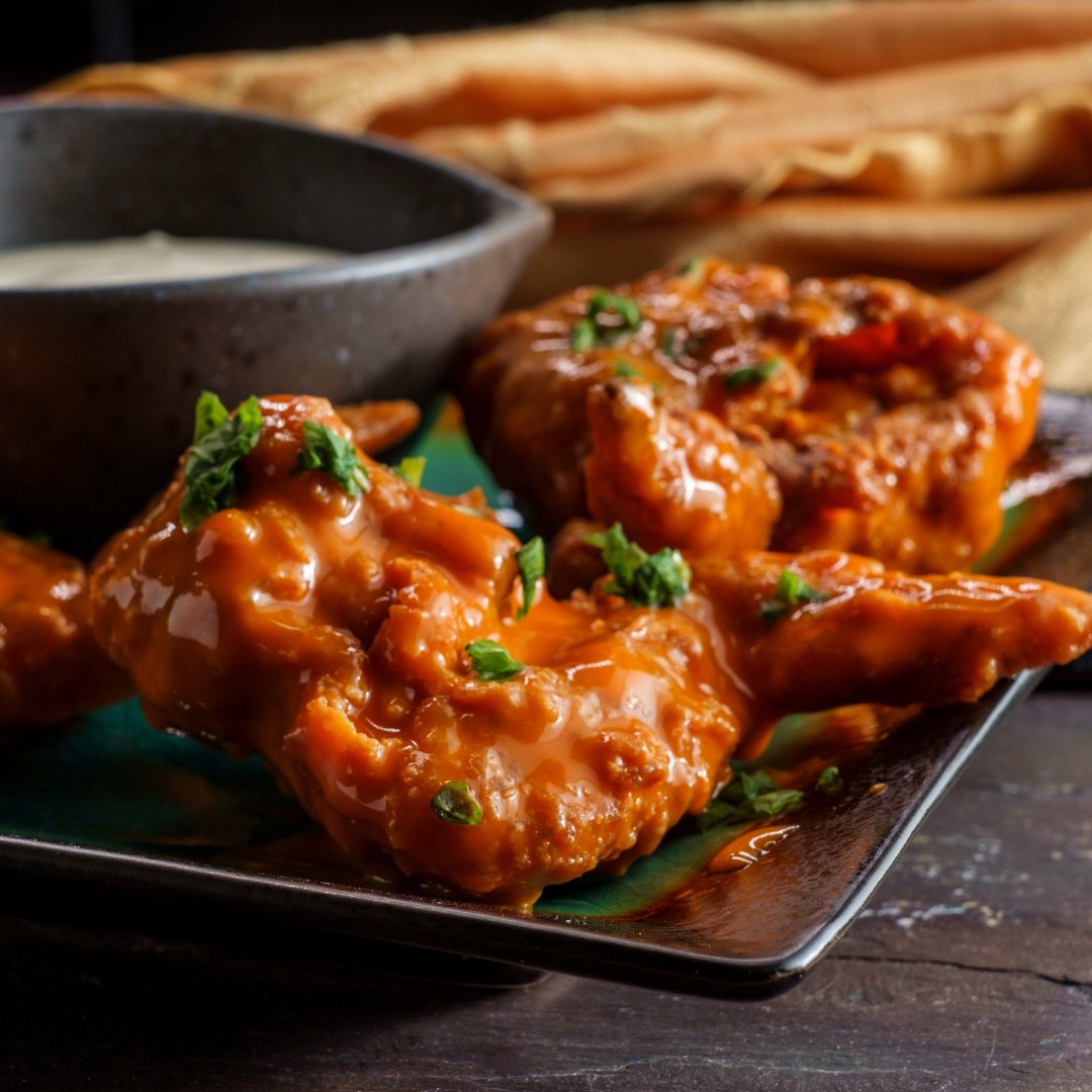 Mild, Hot, Asian Ginger, Honey Mustard - How do you like your chicken wings? We've got you covered. Join us in Shades Lounge tonight! #wings #drinks #appetizers #dinner #Wellsworth #Hotel #Southbridger #Shades #Lounge restaurant #food #beverage #fullmenu