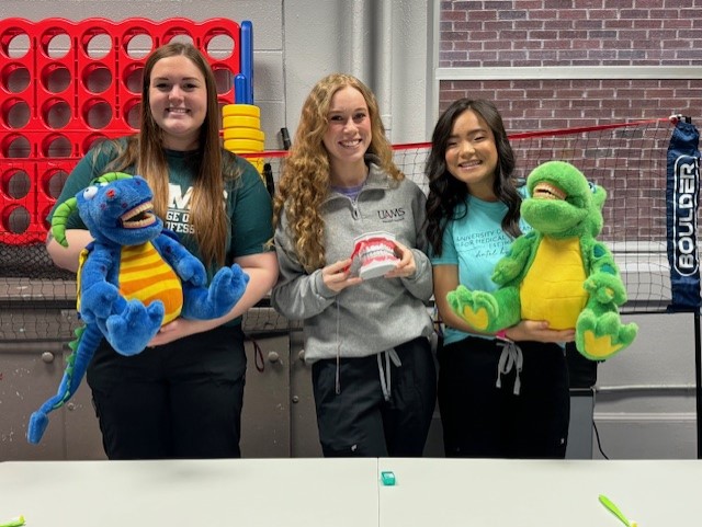 We had a great time at the 12th Street Teddy Bear Clinic at Pulaski Heights Elementary School. The @uamschp dental hygiene program collaborated with audiology, medical, and pharmacy to educate elementary school kids in each discipline! #uamshealth #uamschp #dentalhygiene