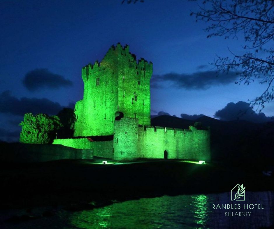 It's St Patrick's Weekend in Killarney, with so much to see & do. We thank all the hard working volunteers who make this magical weekend happen. Check out all the action on 👇☘️stpatricksfestivalkillarney.ie #killarney #stpatricksday #kerry #originalirishhotels #randles