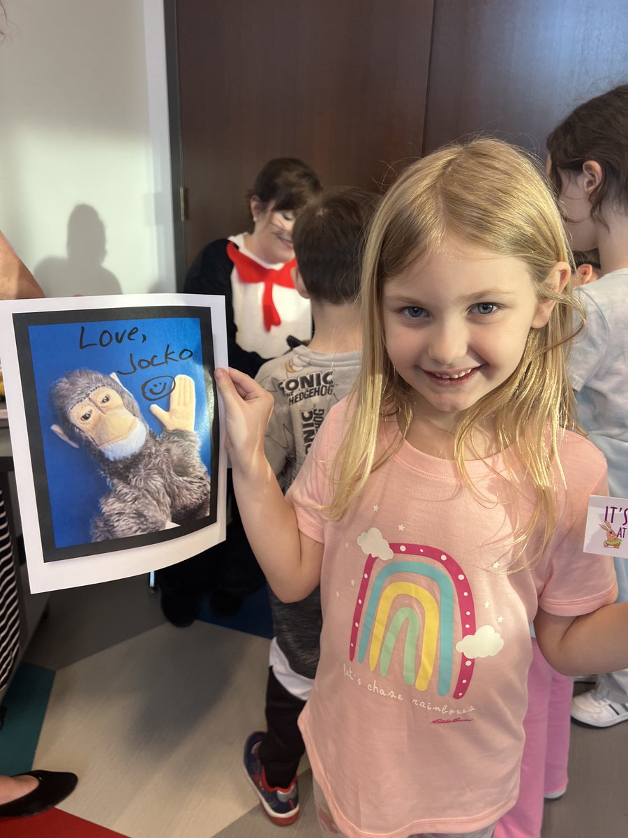 K-2 Bulldogs participated in a family fun event at the Yorktown Library. K students performed, Mrs. Nagel and Jocko read and signed autographs. Families went home with a new book and had the chance to sign up for a library card and learn about the events the library sponsors.