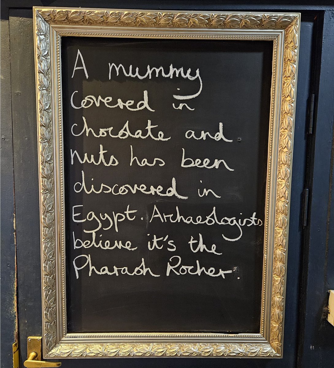 How many attempts do you reckon it took me to correctly spell 'archaeologists'? #ChalkboardPuns #ThePortland
