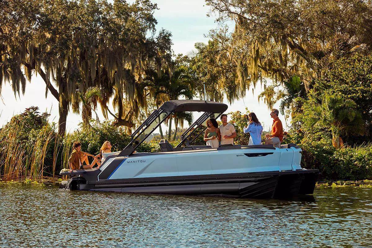 Life's better on a Manitou Pontoon boat! 😎 floridasportsman.com/editorial/how-… #floridasportsman #manitoupontoonboats #pontoon #funinthesun