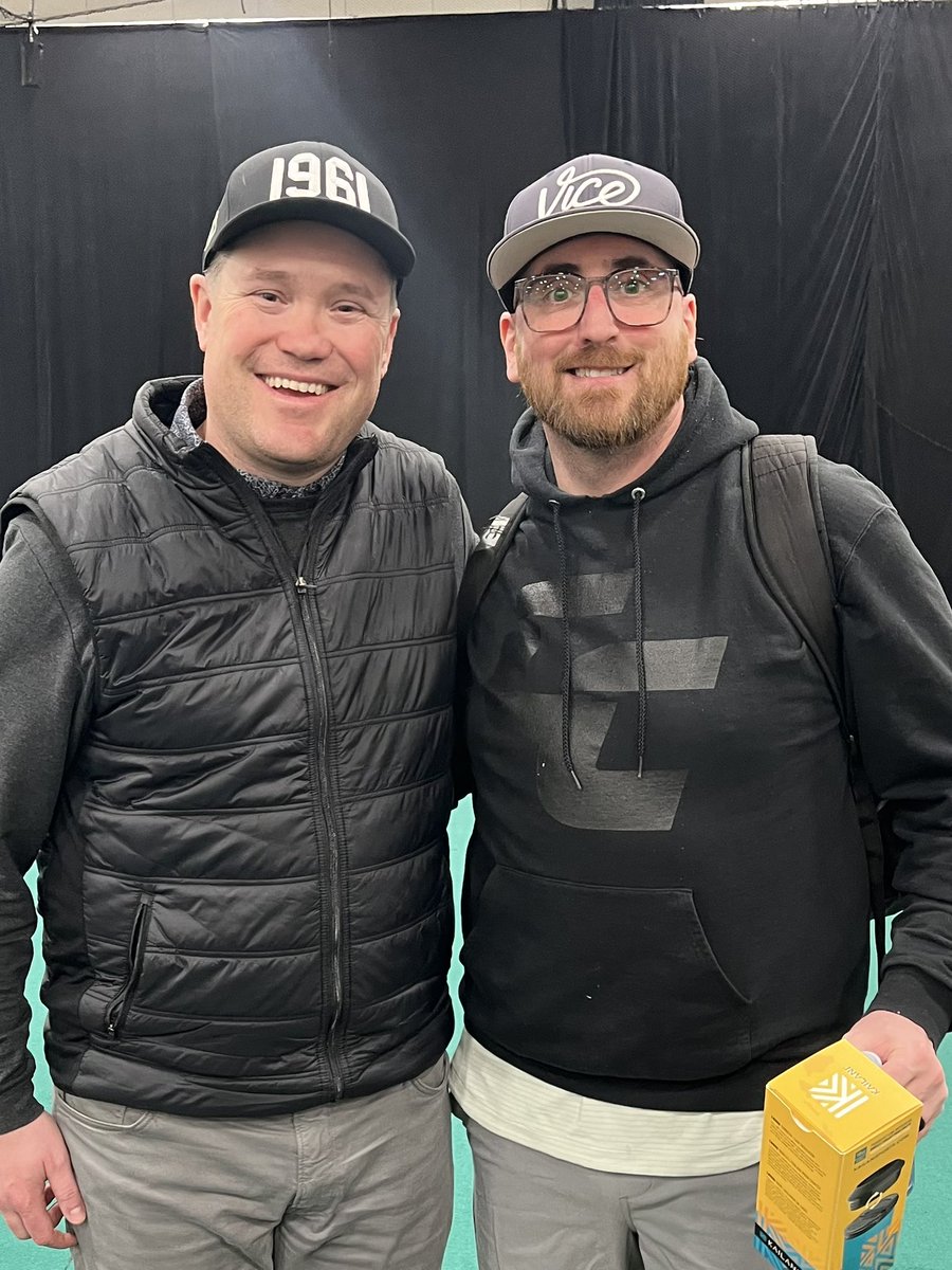 Aaron Vickers tweet media