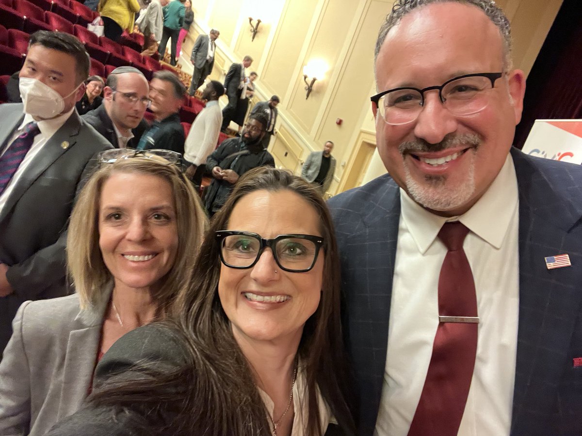 AEF Program (@aef_program) on Twitter photo In celebration of #CivicLearningWeek #einsteinfellows23 enjoyed learning from <a href="/SecCardona/">Secretary Miguel Cardona</a> and Archivist of the United States Dr. Coleen Shogan. <a href="/NationalCLW/">Civic Learning Week</a>
Photo cred <a href="/rebecca_grella/">Rebecca Grella, PhD</a>
@science_wv85299 In celebration of #CivicLearningWeek #einsteinfellows23 enjoyed learning from <a href="/SecCardona/">Secretary Miguel Cardona</a> and Archivist of the United States Dr. Coleen Shogan. <a href="/NationalCLW/">Civic Learning Week</a>
Photo cred <a href="/rebecca_grella/">Rebecca Grella, PhD</a>
@science_wv85299