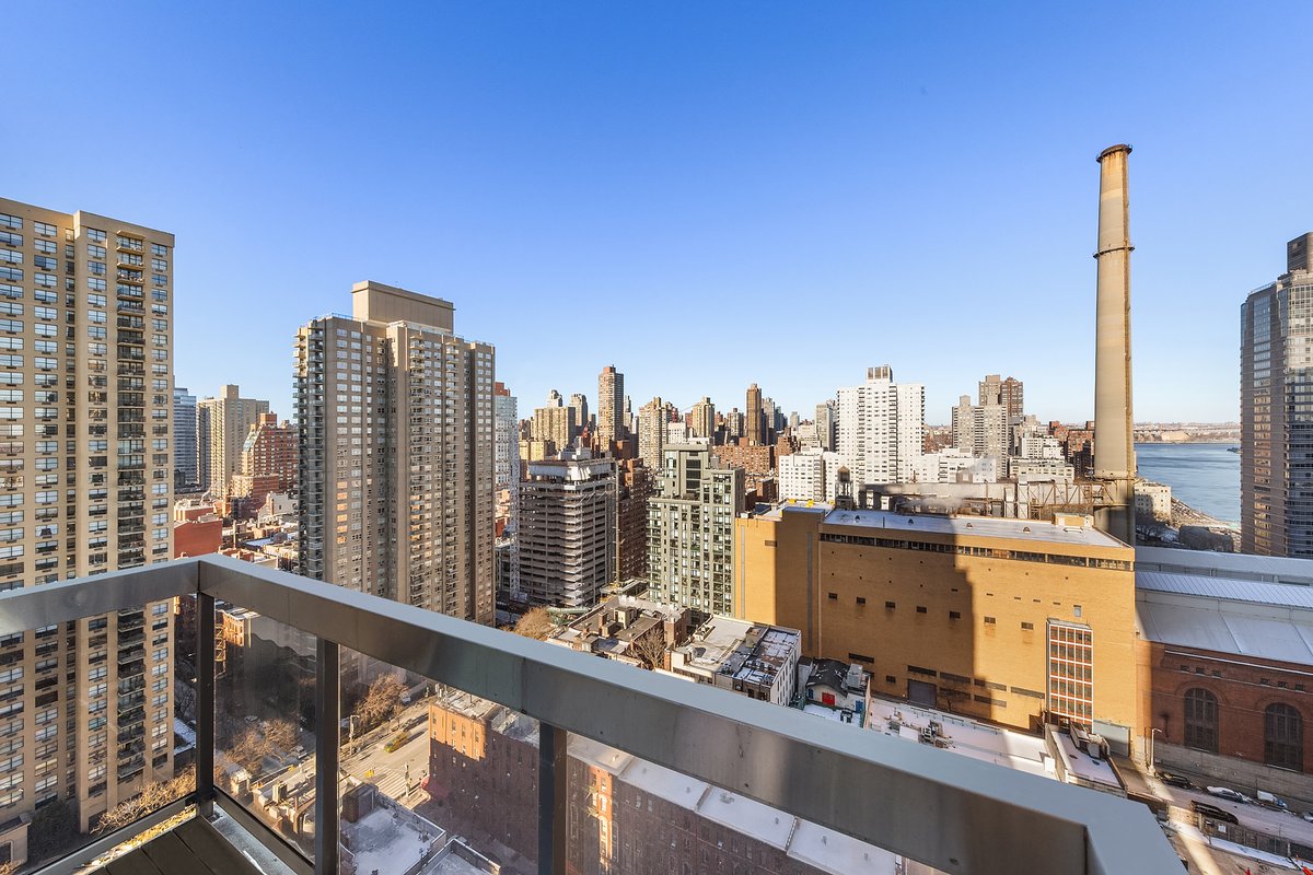 nilelundgren's tweet image. NYC Commercial: The most expensive commercial closing of the day was $14 million for two adjacent properties at 142 West 106th Street and 23 West 106th Street in Manhattan Valley. They total 24,500 square feet. #nycrealestate #developmentsite