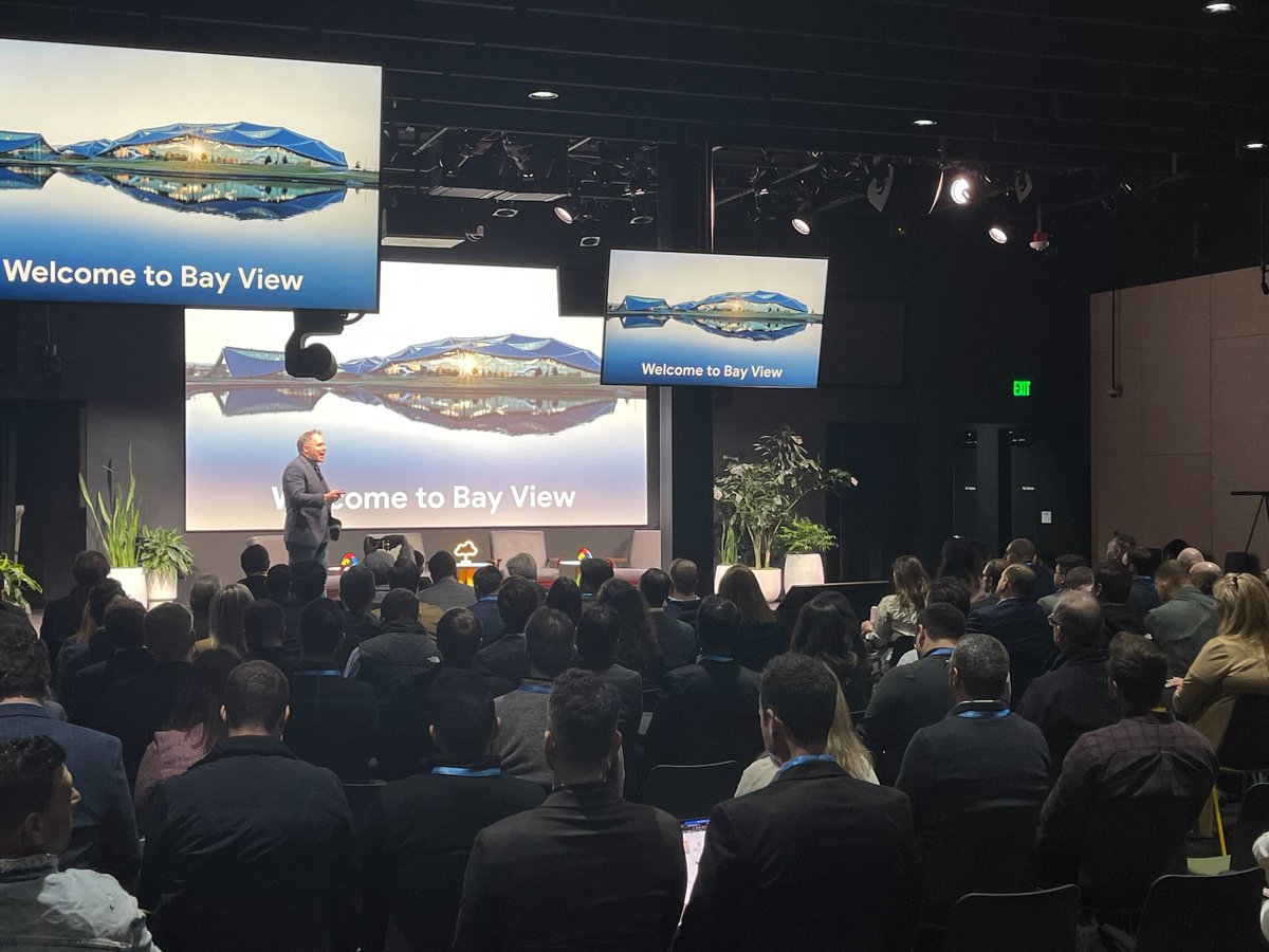 We had an incredible time at the @googlecloud Marketplace Exchange event in Mountain View California! 🏔️ Here's a huge thank you to the Google Cloud team for hosting us!