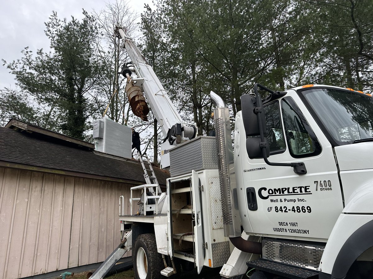 COMPLETEWELLLI's tweet photo. New MCI/Flowtronex panel installed to run 2 75HP short shafts and 15HP PM pump. https://t.co/sPa16JAuBI