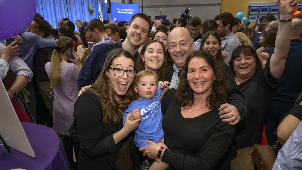 UMassChan's tweet photo. Match Day is a family affair at UMass Chan Medical School. One hundred and 60 UMass Chan medical students learned today where they will be completing their residences, with nearly 50 percent matching in primary care. 

#Match2024 #UMassChanMatch #UMass @UMass @NUFeinbergMed https://t.co/Mu6Fse4ZSB