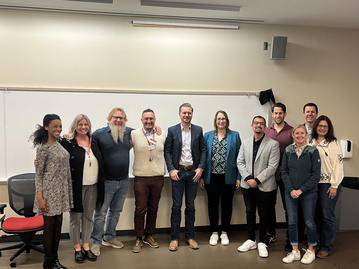 FACCC's tweet photo. Just wrapped up an insightful legislative roundtable with @AsmWallis! We appreciate each of the dedicated CA community college faculty members who joined today’s discussion. Special shoutout to College of the Desert for hosting this productive conversation! #TrustEducators https://t.co/7EYibqLmJn