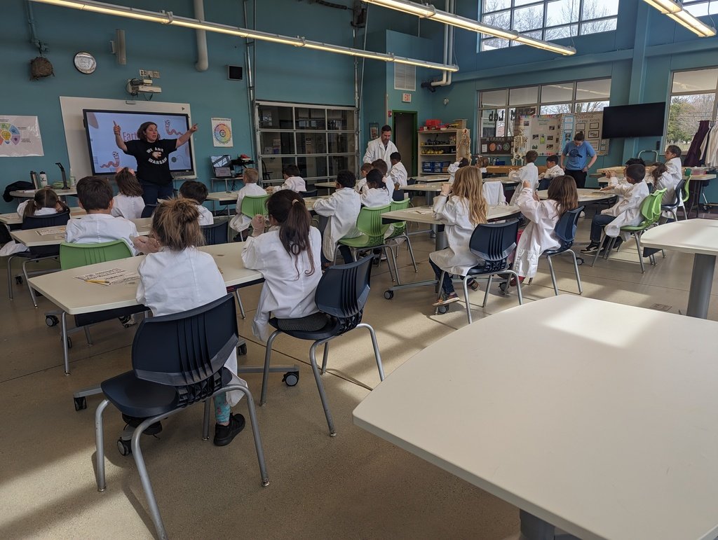 WashingtonSTEM tweet media