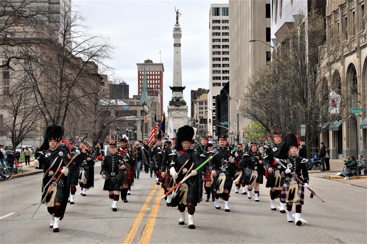 IFD_NEWS's tweet photo. .@indypspd #IFD #IndyStPats Parade 2024 ☘️#IAFFLocal416 #PFFUI #IndyPSPD #IMPD #MCSO #HoosierLottery #DowntownIndyInc https://t.co/TdNoa9Yn1v