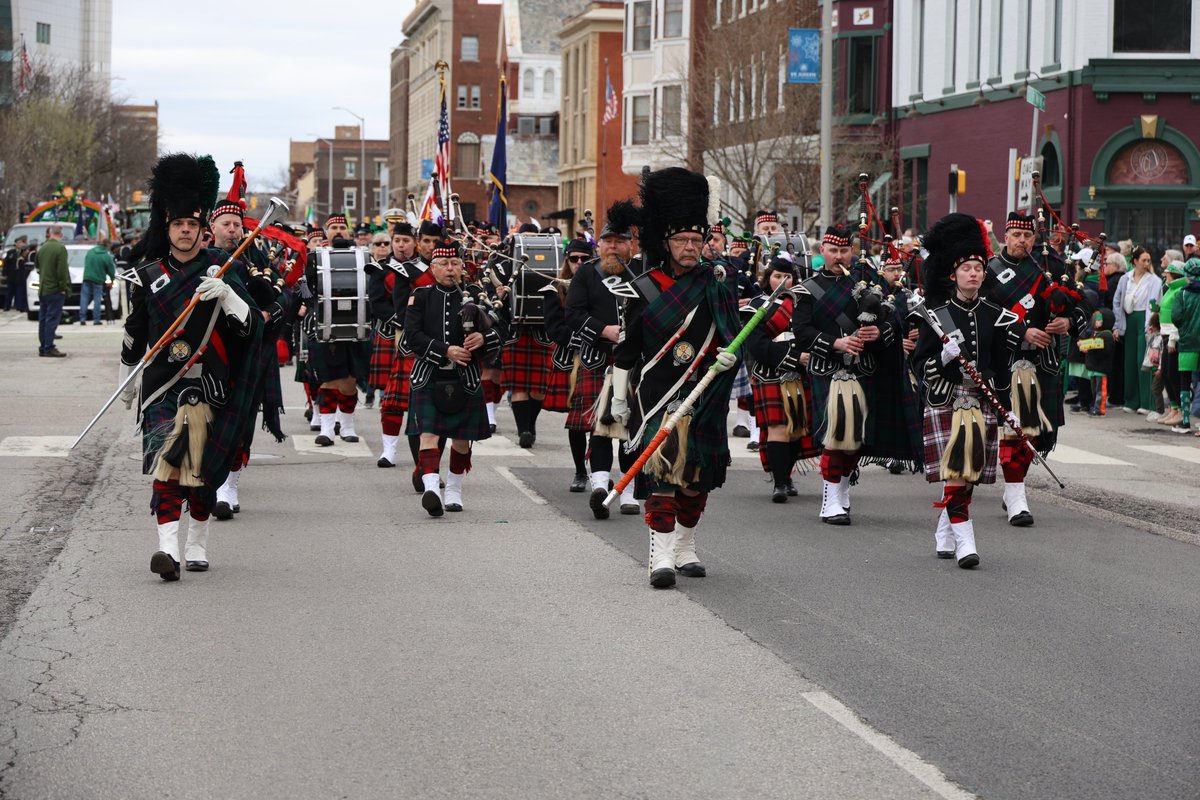 IFD_NEWS's tweet photo. .@indypspd #IFD #IndyStPats Parade 2024 ☘️#IAFFLocal416 #PFFUI #IndyPSPD #IMPD #MCSO #HoosierLottery #DowntownIndyInc https://t.co/TdNoa9Yn1v