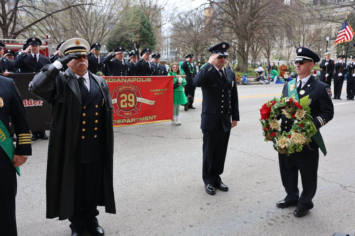 IFD_NEWS's tweet photo. #AthleticClubFire #NeverForget #IFD #IndyStPats Parade 2024 ☘️#IAFFLocal416 #PFFUI #IndyPSPD #IMPD #MCSO #HoosierLottery #DowntownIndyInc https://t.co/7ZYrRdVqEb
