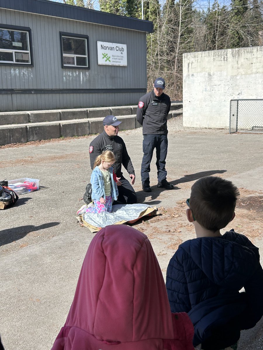 We always appreciate the visits from the <a href="/DNVFRS/">DNV Fire Rescue Services</a> who teach our littles all kinds of important safety information. Our Kindergarteners got lessons in “Stop, Drop and Roll” today!  <a href="/NVSD44/">School District 44</a>