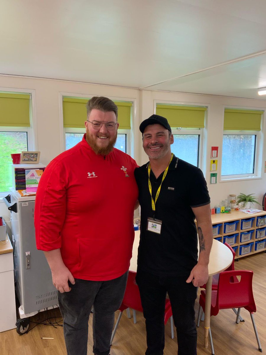 Mr Coles tweet media