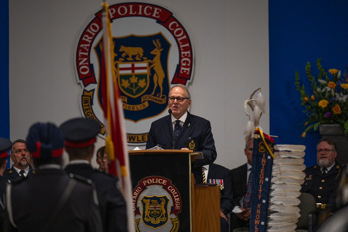 TeamKerzner's tweet photo. Four months ago, 494 Ontarians heard the call of duty and accepted it.
 
Today, they walk out of the @opcva trained and equipped to the highest standards.
 
Congrats, cadets. I know your courage and dedication will inspire more to follow in your footsteps. https://t.co/odZZxTYIWp