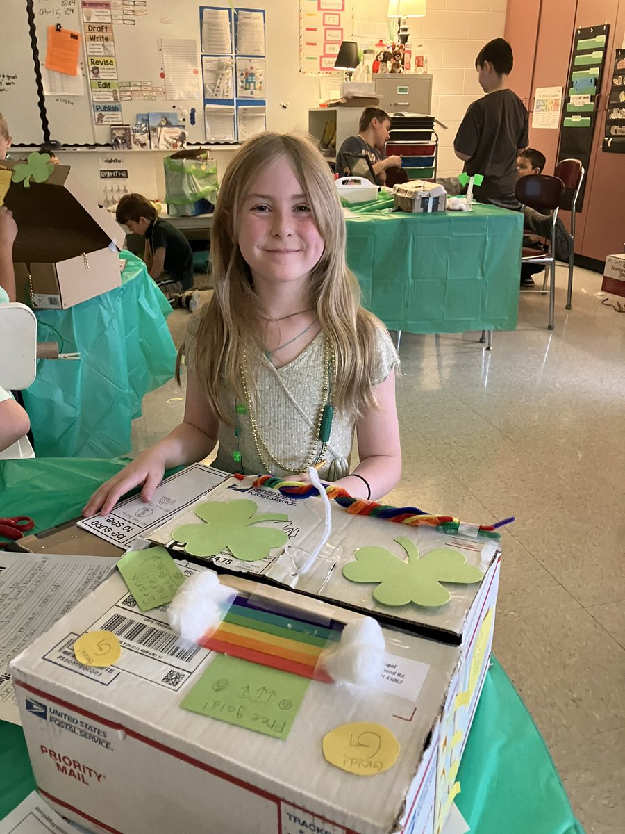 schroyer_amanda's tweet photo. We had a day full of leprechaun catching activities! @Raymond_Elem https://t.co/HQuI65DQF5