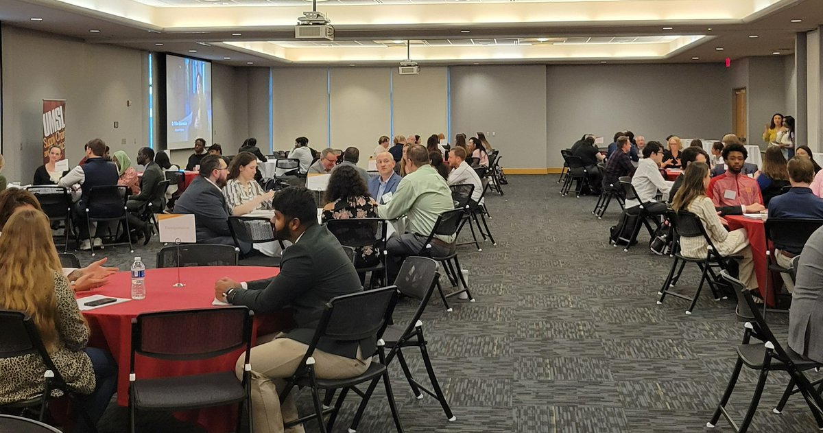 UMSLBUSINESS tweet media