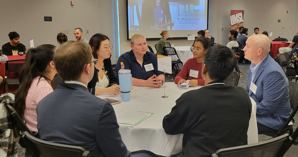 UMSLBUSINESS tweet media