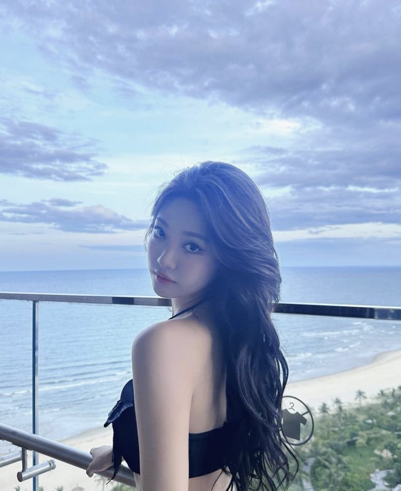 ningning tweet media