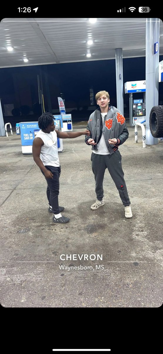 Sam2raww's tweet photo. Happy Birthday Dawg🐐 @zayy_owens https://t.co/JpZFbmX3iN
