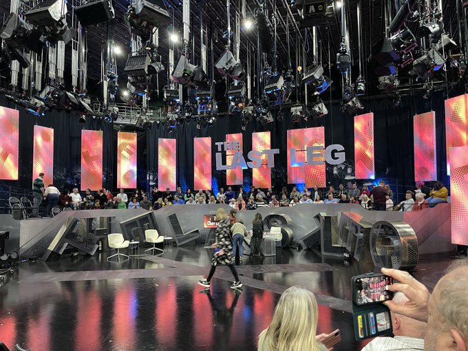 Yell at me if you see me on TV 👀 #TheLastLeg https://t.co/sMhVJcefSm<a href="/tag/thelastleg"class="tags">#TheLastLeg</a>