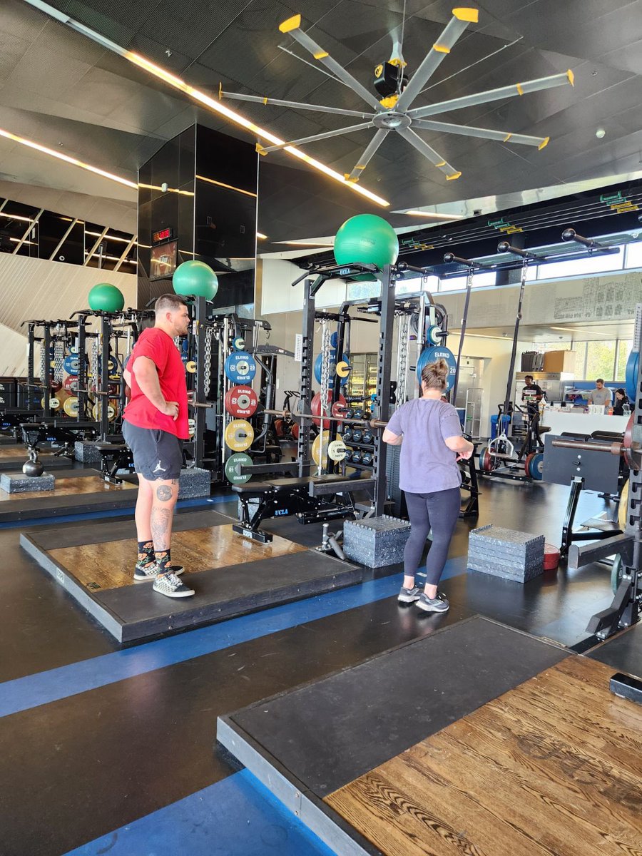 a_mills12's tweet image. California dreamin ✨#BillsMafia