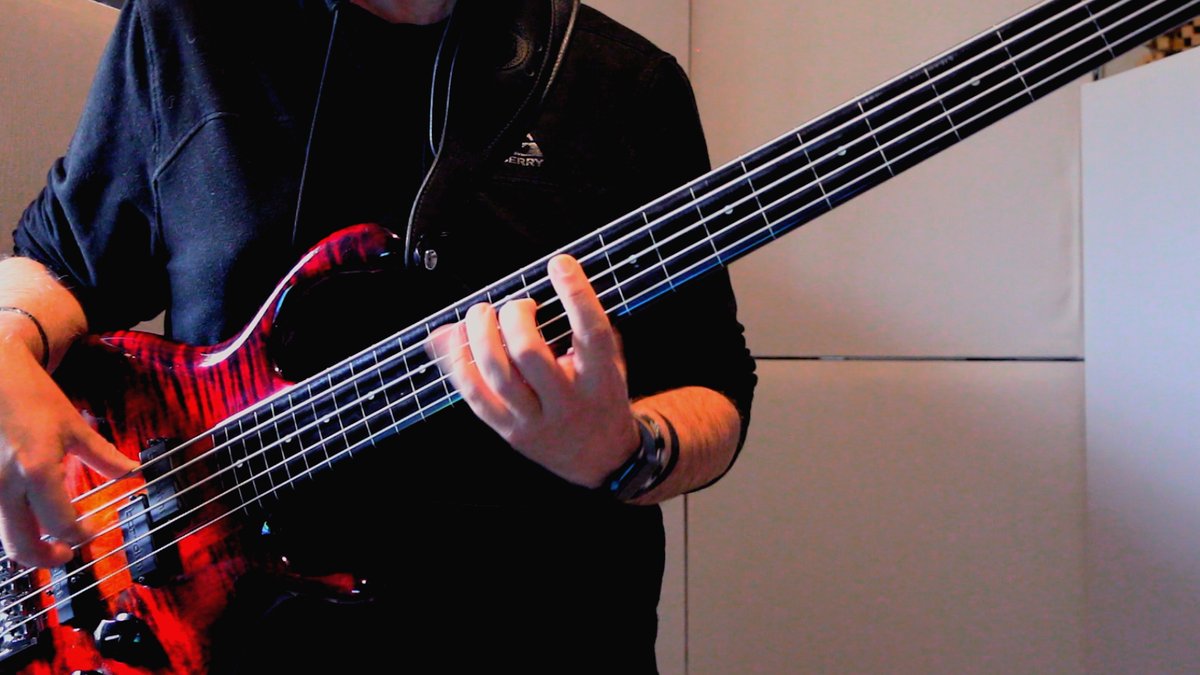 jpmbass's tweet image. New Single: #EverChanging - Available Wherever you get your music. Stream, Watch Video, Learn More...
josephpatrickmoore.com/ever-changing-…
#ClassicalCrossover