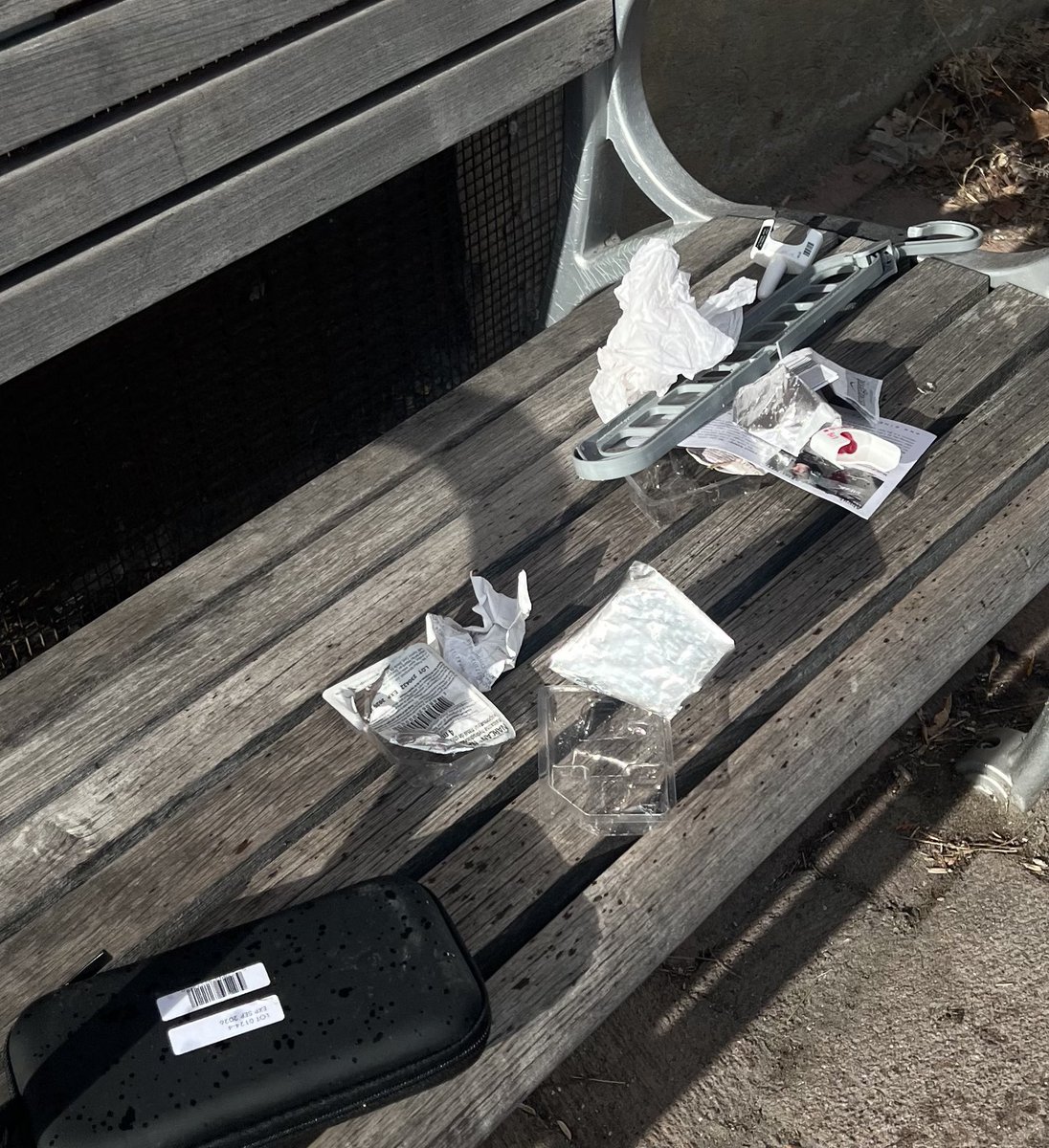 Firstly thank you <a href="/OttpoliceMedia/">@OttpoliceMedia</a> for hopefully saving a life. Earlier today I saw a person getting high. I later passed same corner and saw police on site and these #naloxone kits. 3rd time I just saw the kits left. Why didn’t the police throw away trash after emergency is done