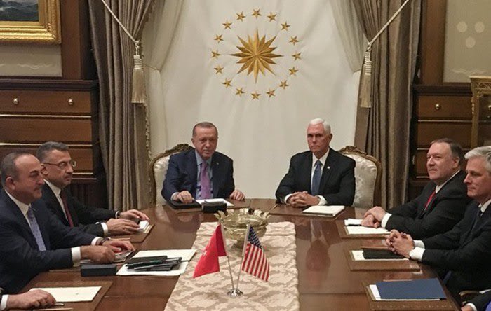 21- “Benim muhattabım Trump, başkasıyla görüşmem” diyen Erdoğan, Başkan Yardımcısı Mike Pence’in gelmesiyle sınırötesi operasyonda hemen ateşkes imzaladı, askeri geri çekti.