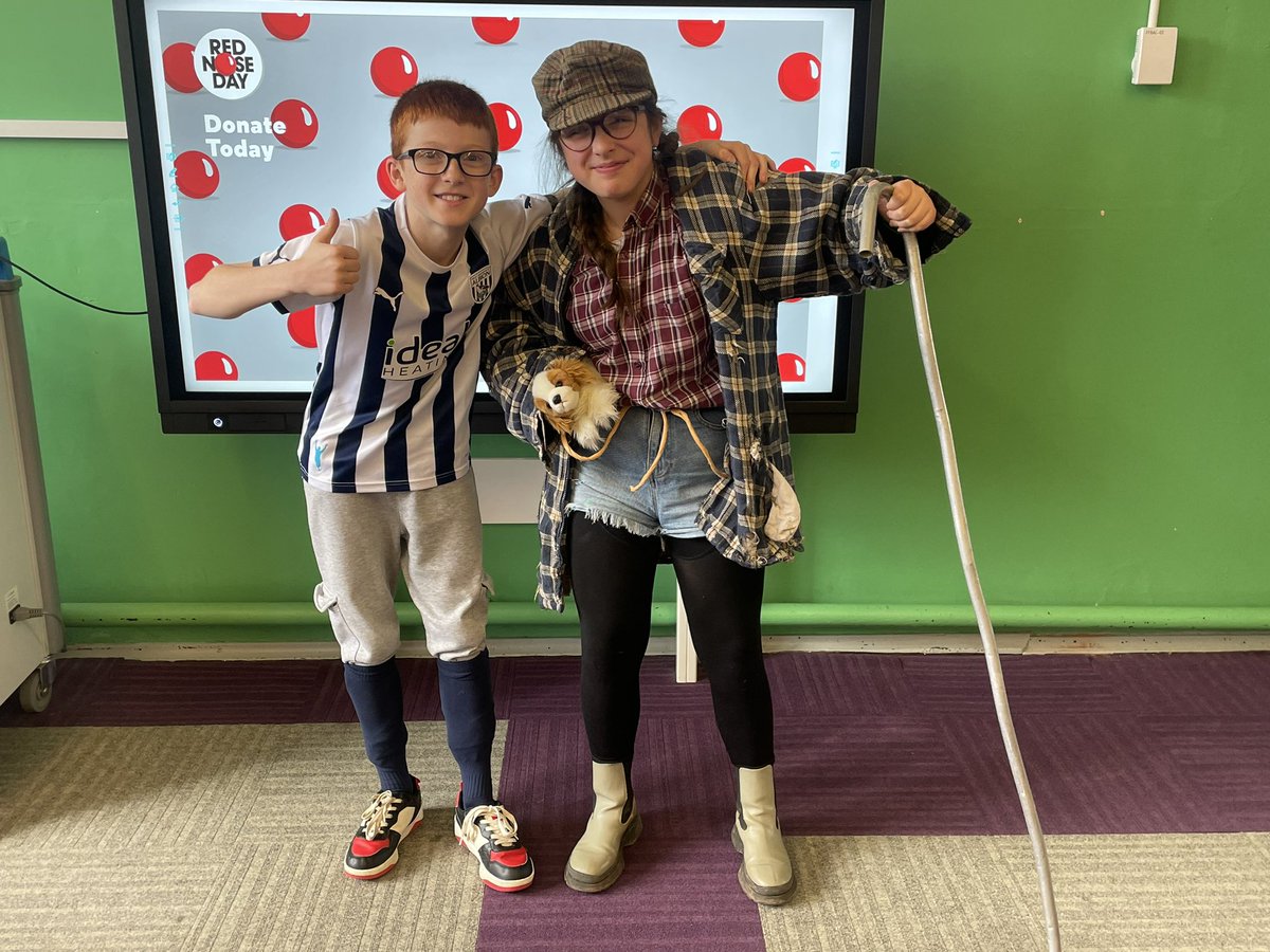 YBanwy's tweet photo. Diwrnod Trwynau Coch 🔴 Thema heddiw- gwisg i roi gwên ar wyneb 😊 Comic Relief #rednoseday2024 Diolch i Griw Lliwio’r Byd am drefnu’r diwrnod a chasglu £75. Da iawn chi eto! Plant prysur sydd yn meddwl am eraill! https://t.co/iouzmMdRNz