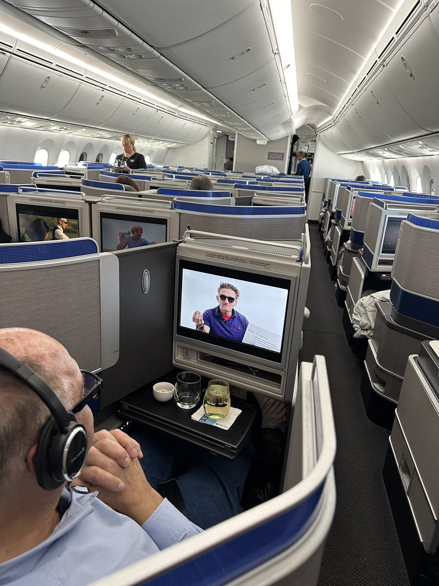 Casey Neistat tweet media