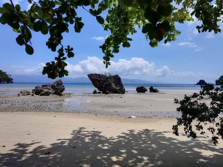 Myrtlemission27's tweet photo. When sun, sea and serenity is what you get when you come home...
Don't want to leave home anymore...
Options of staying is really building up.
Home sweet home... Bicol sa Maogmang Lugar https://t.co/iQxbLxVAI2