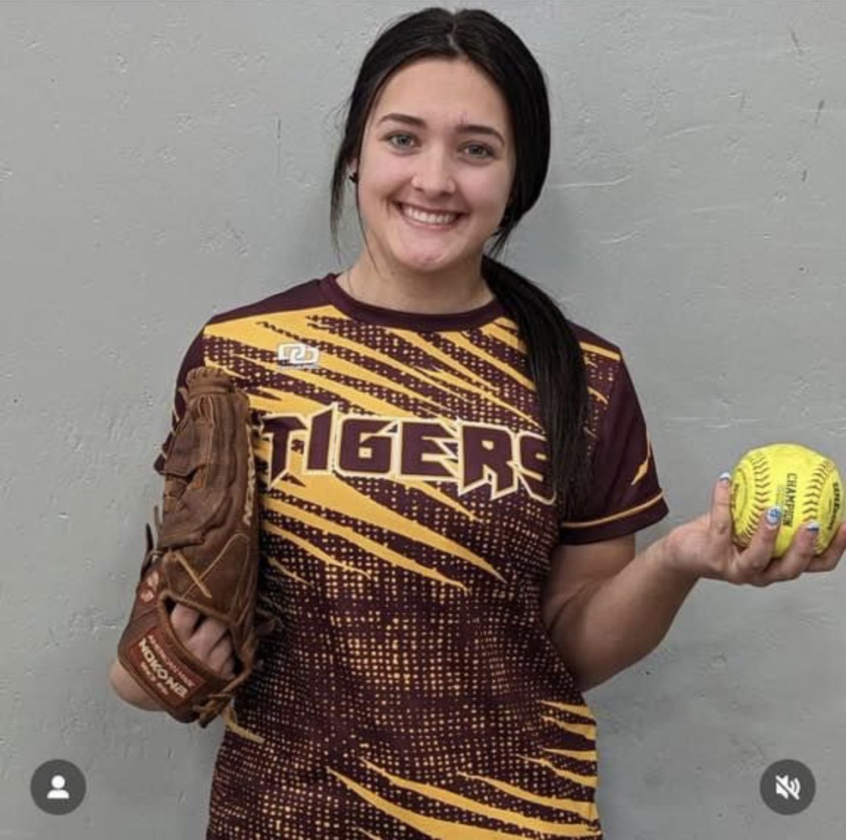 Alexandria Tiger Softball (@amhssoftball24) on Twitter photo Congratulations to <a href="/taylorroundtre2/">Taylor Roundtree</a> on being named to the LOADED #elite11 team 🥎💪🏽
Great leader. Great teammate. Great person. Congratulations to <a href="/taylorroundtre2/">Taylor Roundtree</a> on being named to the LOADED #elite11 team 🥎💪🏽
Great leader. Great teammate. Great person.