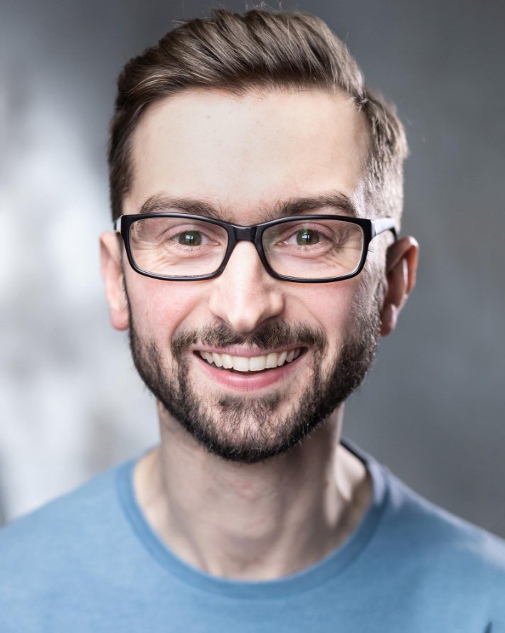 Artistes Collective tweet media