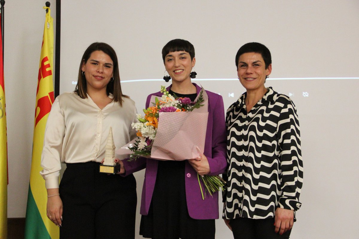 mcmoralesf's tweet photo. 💜 Encarna Albertus y María Rodríguez han recibido esta noche el Premio a la Mujer del Año 2024.

Dos mujeres de diferentes generaciones que comparten su entusiasmo por la participación; contribuyendo de forma altruista a hacer un mundo mejor, para todos y todas.

¡¡Enhorabuena!! https://t.co/wXesjH3ERl