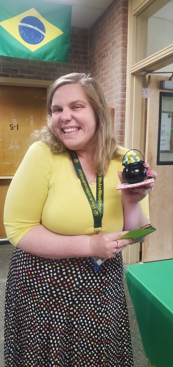 R_Hardesty2's tweet photo. Happy lucky of the Woodmoor ES Friday. Here is round 1 of our winner's from our raffle. @TeamWoodmoor @PrincipalFBrown https://t.co/vTTLulMxzA