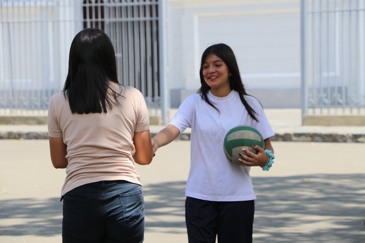MinMujerVe's tweet photo. La fortaleza y liderazgo de las mujeres son fundamentales para consolidar la Revolución Bolivariana. ¡Sigamos haciendo historia! 💜✊🏻

#VivanMujeresPatriotas

@NicolasMaduro
@delcyrodriguezv
@luchaalmada
@VtvCanal8
@EscuelaInfluye 
@misionvenezuelamujer
@minmujer 
@Dhelizalvarez https://t.co/7bo3hkyXlh