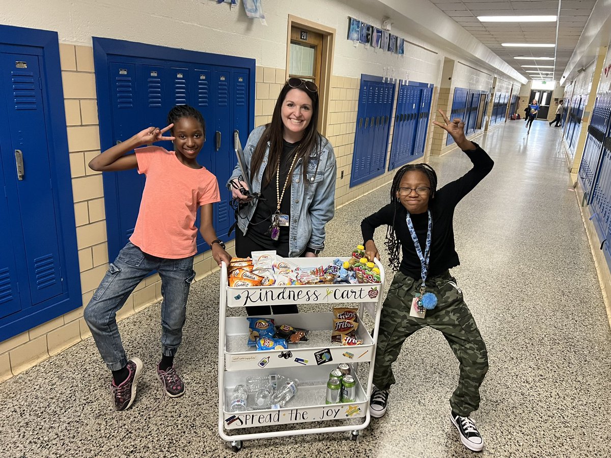 Kelly O'Connell tweet media